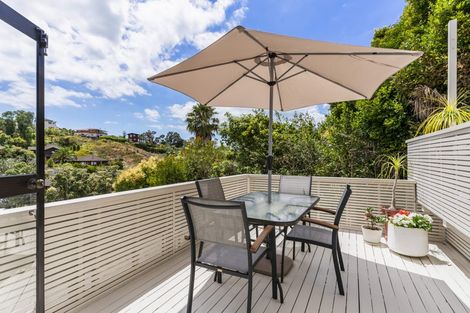 Photo of property in 5 Honeysuckle Lane, Mairangi Bay, Auckland, 0630