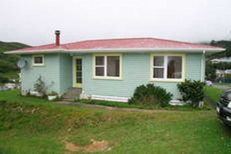 Photo of property in 25 Swansea Street, Cannons Creek, Porirua, 5024
