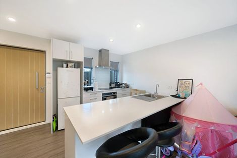 Photo of property in 4337c Great North Road, Glendene, Auckland, 0602