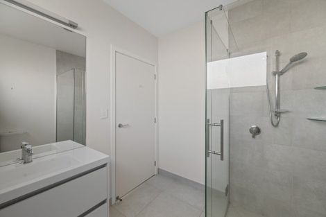 Photo of property in 4 Young Place, Taradale, Napier, 4112