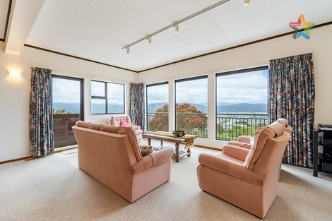 Photo of property in 57 Pokohiwi Road, Normandale, Lower Hutt, 5010