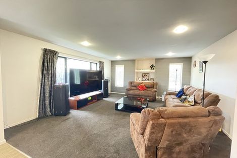 Photo of property in 17 Champagne Avenue, Yaldhurst, Christchurch, 8042