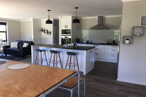 Photo of property in 2 Kahu Close, Kaiteriteri, Motueka, 7197