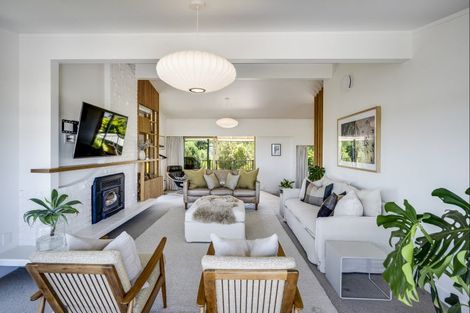 Photo of property in 2 Colenso Avenue, Hospital Hill, Napier, 4110