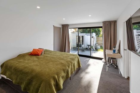 Photo of property in 136b Seaview Road, Westown, New Plymouth, 4310