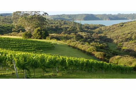 Photo of property in 142 Te Kowhai Point Road, Kerikeri, 0294