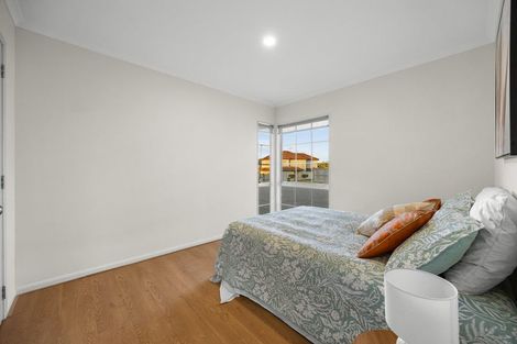 Photo of property in 8 William Woods Court, Flat Bush, Auckland, 2016