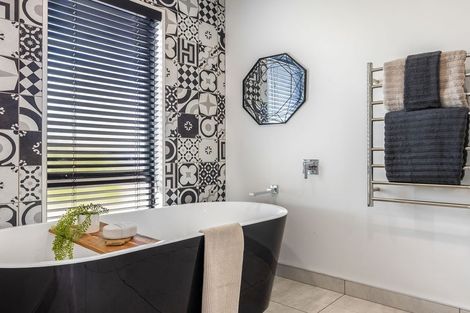 Photo of property in 6 Waitikiri Square, Parklands, Christchurch, 8083