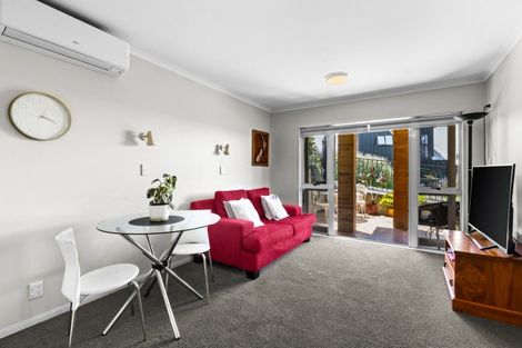 Photo of property in 76a Churchill Drive, Taradale, Napier, 4112