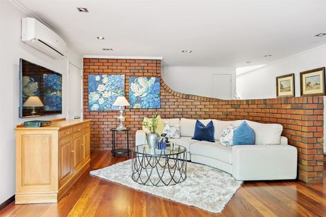 Photo of property in 17 Clyside Avenue, Half Moon Bay, Auckland, 2012