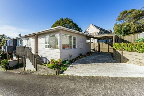 Photo of property in 1/25 Mayall Avenue, Beach Haven, Auckland, 0626