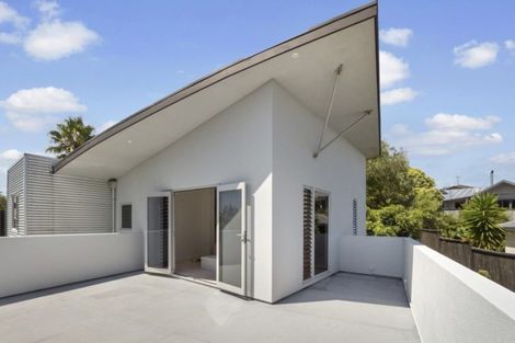 Photo of property in 50 Greenfield Drive, Western Heights, Hamilton, 3200