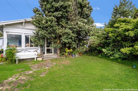 Photo of property in 115 Cornfoot Street, Castlecliff, Whanganui, 4501