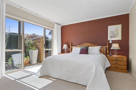 Photo of property in 15 Saint Heliers Place, Papamoa Beach, Papamoa, 3118