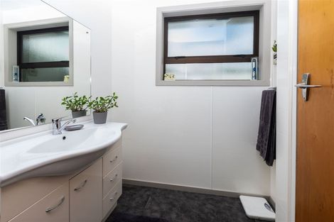 Photo of property in 61 Maces Road, Bromley, Christchurch, 8062