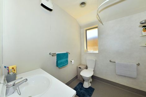 Photo of property in 33 Hornbrook Street, Waltham, Christchurch, 8023