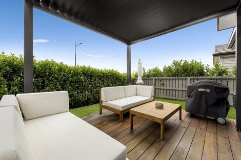 Photo of property in 30 Whareatua Avenue, Takanini, 2112