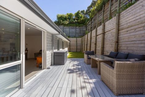 Photo of property in 14 Nukuroa Close, Waitara, 4320