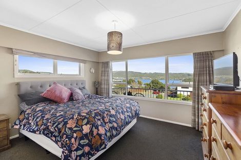 Photo of property in 2 Eskdale Road, Papakowhai, Porirua, 5024
