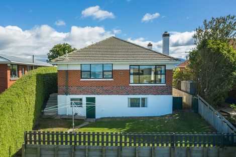 Photo of property in 104 Highcliff Road, Andersons Bay, Dunedin, 9013