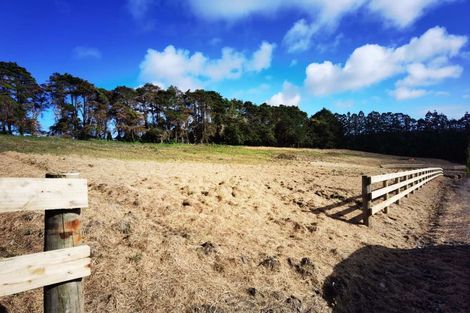 Photo of property in 92 Mahoenui Valley Road, Coatesville, 0793