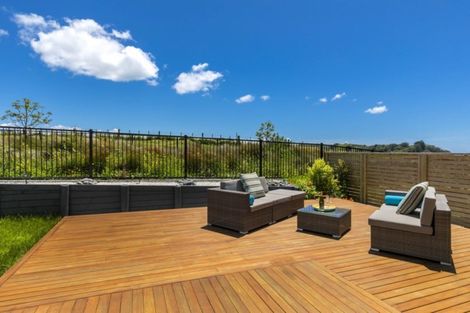 Photo of property in 45 Bounty Road, Long Bay, Auckland, 0630