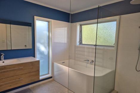 Photo of property in 27 Amorino Drive, Red Beach, 0932