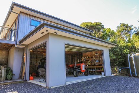 Photo of property in 986 Tuateawa Road, Waikawau, Coromandel, 3584