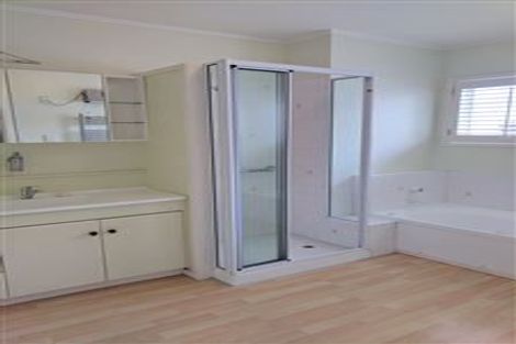 Photo of property in 1/52 Milford Road, Milford, Auckland, 0620