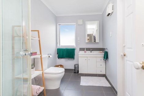 Photo of property in 153 Westchester Drive, Churton Park, Wellington, 6037