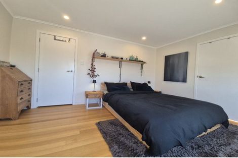 Photo of property in 832 Whangaparaoa Road, Manly, Whangaparaoa, 0930