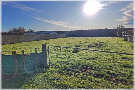 Photo of property in 18 Aru Street, Tangimoana, 4822