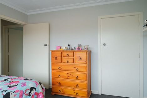 Photo of property in 9 Brooklyn Street, Green Island, Dunedin, 9018