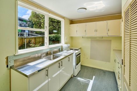 Photo of property in 2/3 Bouverie Street, Petone, Lower Hutt, 5012