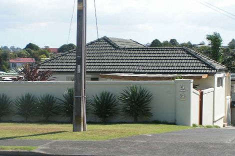 Photo of property in 2/182 Forrest Hill Road, Forrest Hill, Auckland, 0620