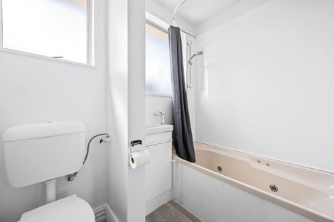 Photo of property in 3/19 Hargest Crescent, Sydenham, Christchurch, 8023