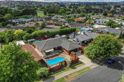 Photo of property in 8 Harford Place, Pakuranga Heights, Auckland, 2010