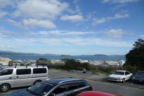 Photo of property in 4 London Road, Korokoro, Lower Hutt, 5012