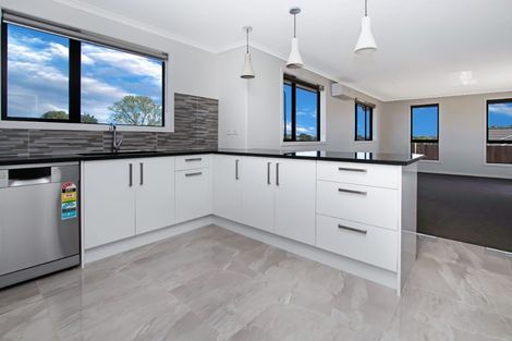 Photo of property in 25 Cabourne Drive, Glenview, Hamilton, 3206