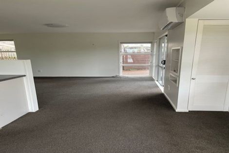 Photo of property in 62a Captain Scott Road, Glen Eden, Auckland, 0602