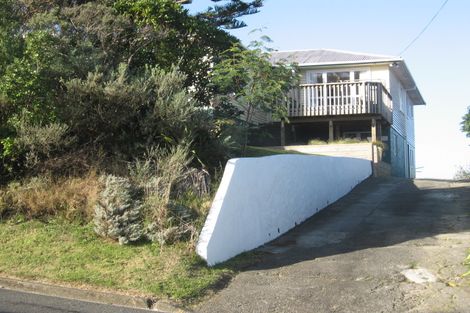 Photo of property in 16 Herewini Street, Titahi Bay, Porirua, 5022