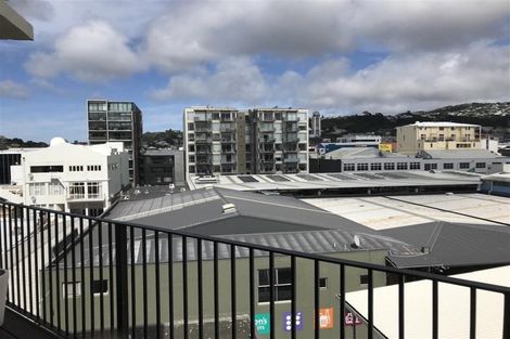 Photo of property in De Vere Apartments, 7/23 Tennyson Street, Te Aro, Wellington, 6011