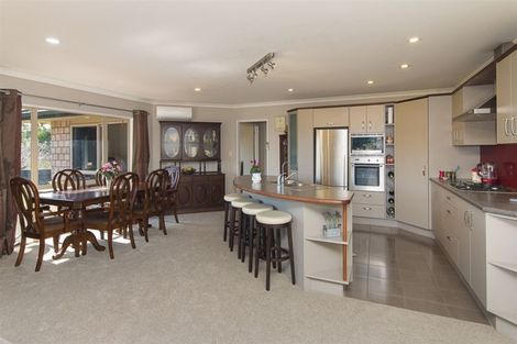 Photo of property in 5 Kendallvale Drive, Waiuku, 2123