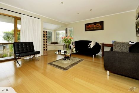 Photo of property in 1/15 Sunnynook Road, Forrest Hill, Auckland, 0620
