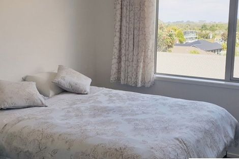 Photo of property in 6b Takahe Place, Mangawhai, 0505