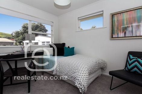 Photo of property in 8 Kea Place, Mangere Bridge, Auckland, 2022