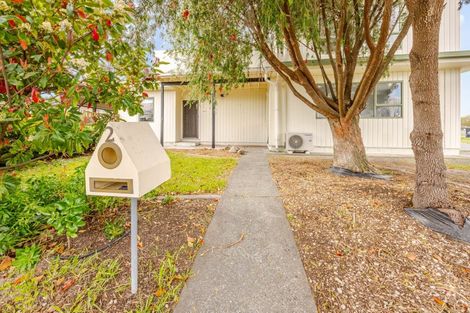 Photo of property in 2 Lomond Place, Tamatea, Napier, 4112
