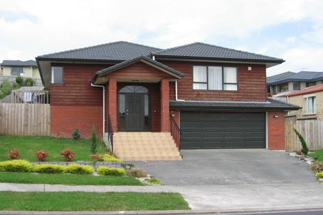 Photo of property in 21 Chadlington Avenue, Henderson, Auckland, 0612