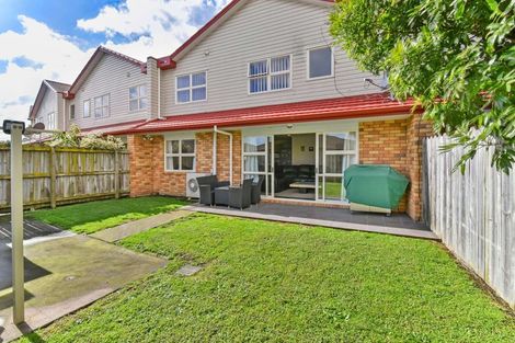 Photo of property in 6 Lime Crescent, Papakura, 2110