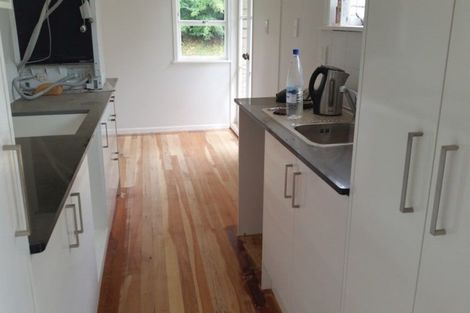 Photo of property in 1/22 Woodstock Road, Forrest Hill, Auckland, 0620